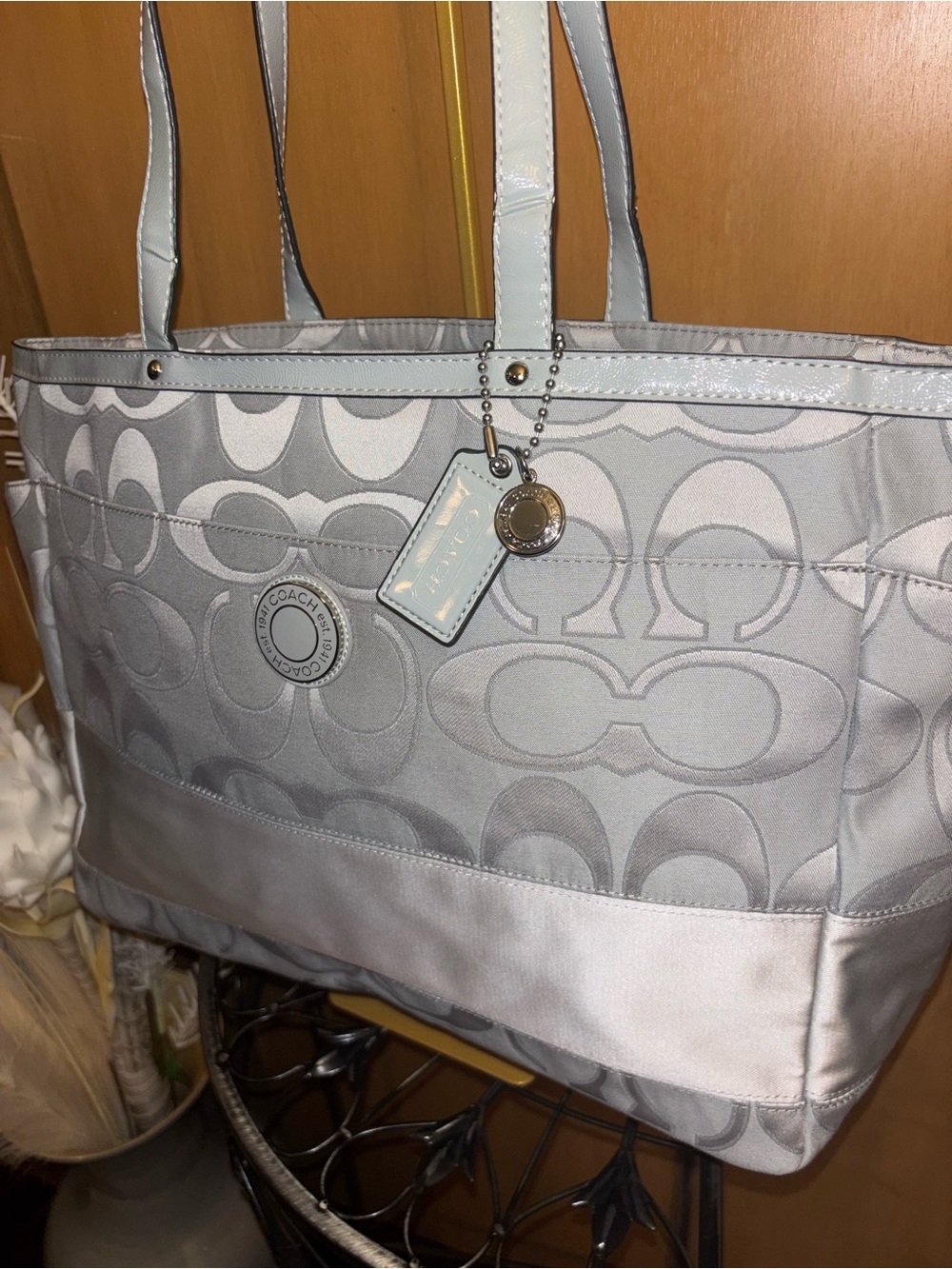 Coach F19422 Gray Signature Multifunctional Travel Tote with Metallic Accent - Picture 6 of 17